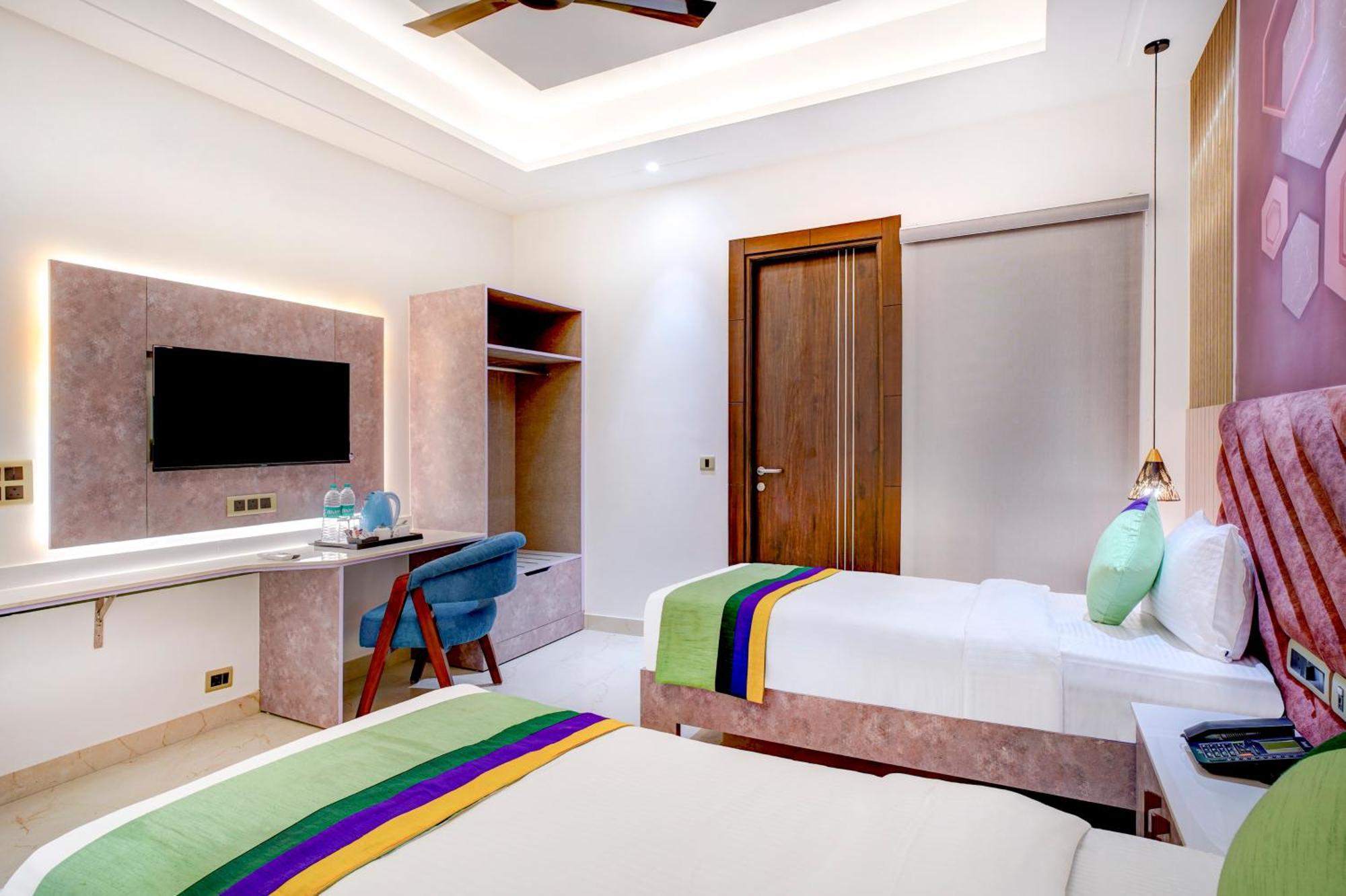 Treebo Corporate Inn Νόιντα Εξωτερικό φωτογραφία