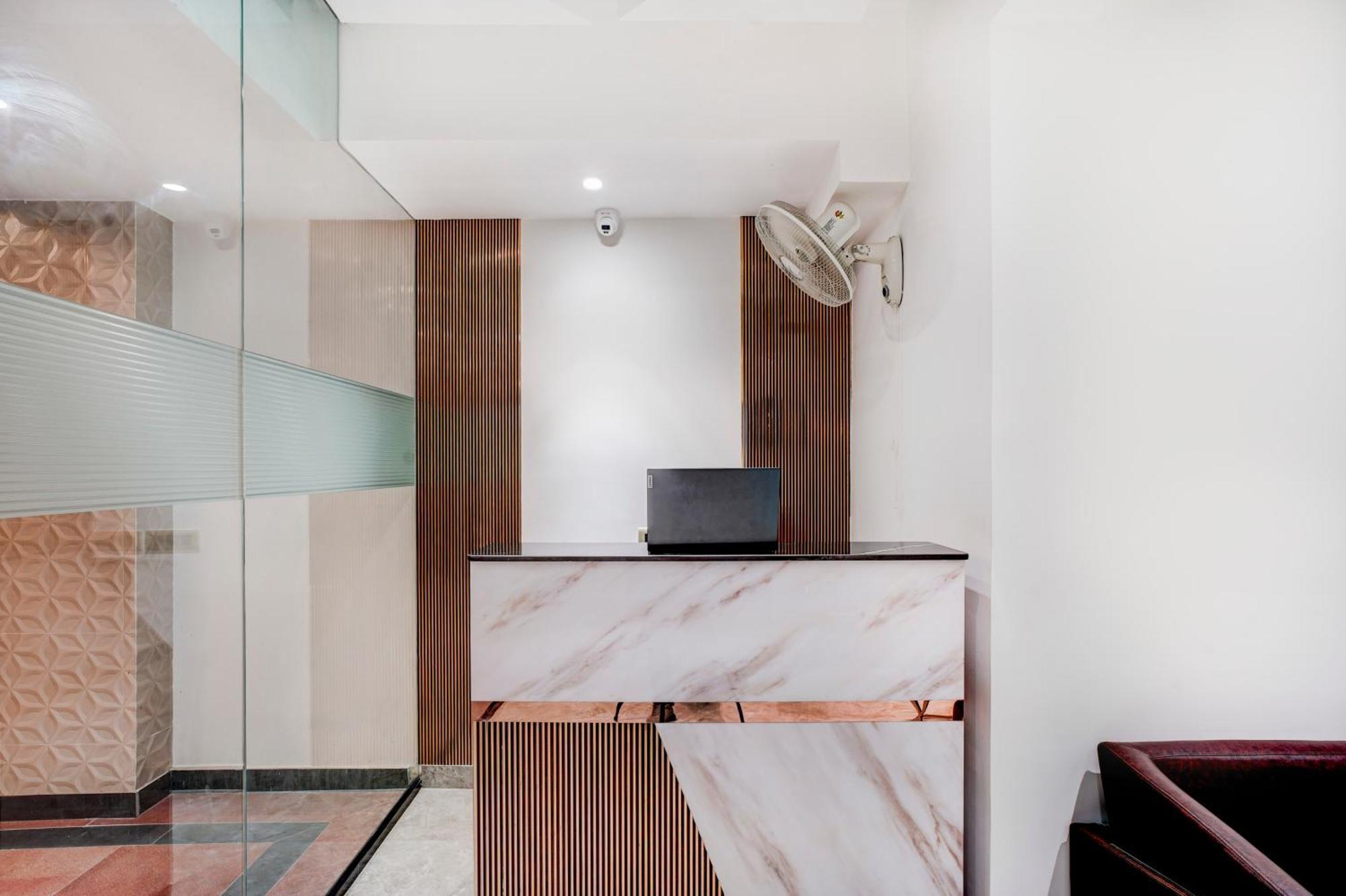 Treebo Corporate Inn Νόιντα Εξωτερικό φωτογραφία